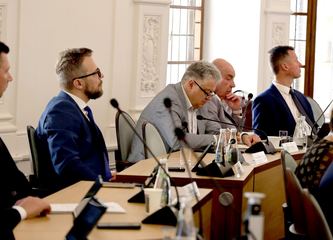 Prezydent z wotum zaufania od radnych