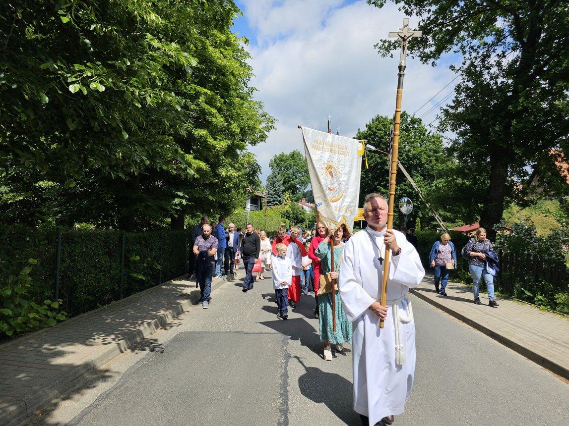 Uroczysta procesja Bożego Ciała w Cieplicach