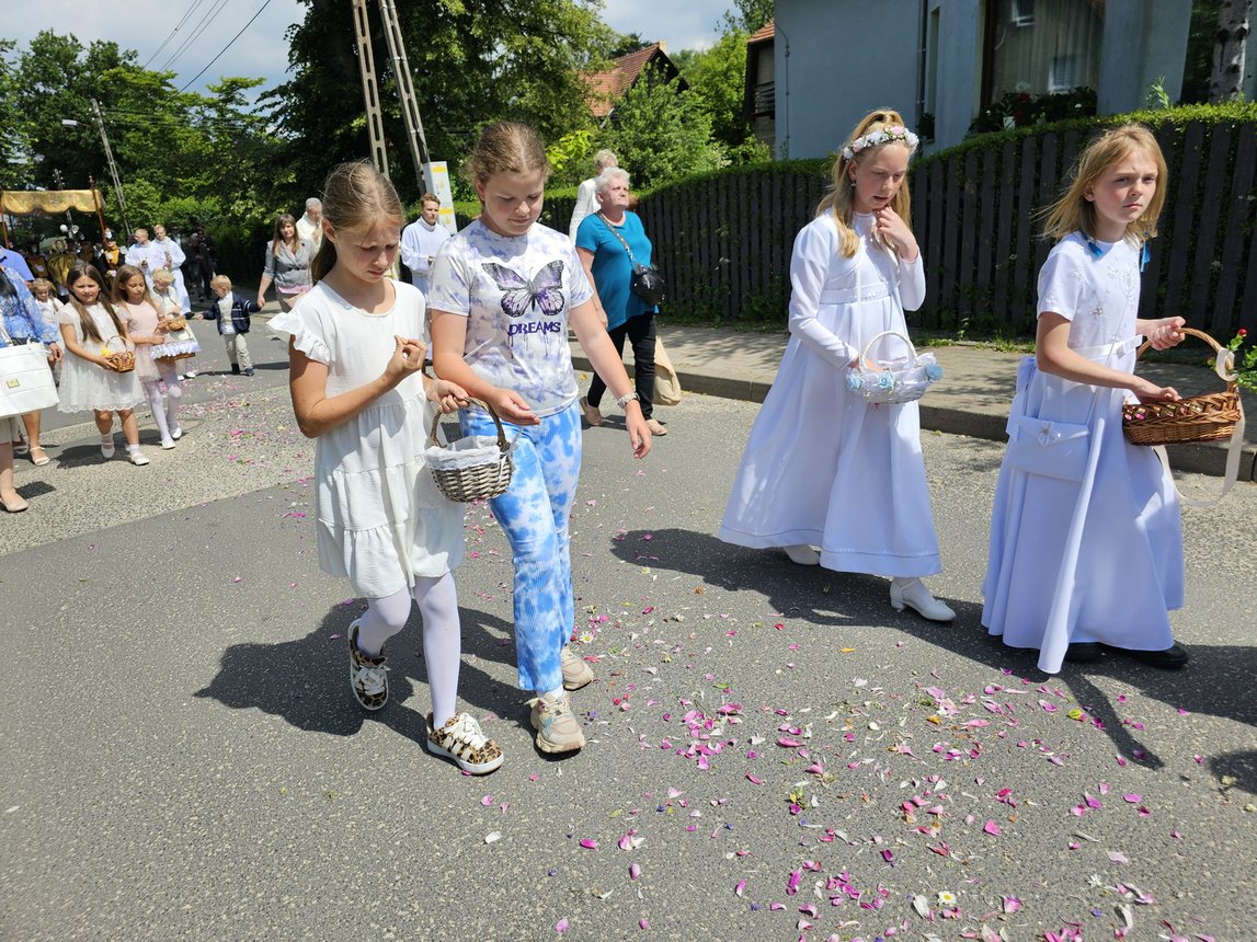 Uroczysta procesja Bożego Ciała w Cieplicach