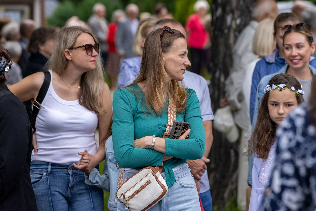 Tłumy wiernych na procesji na Zabobrzu