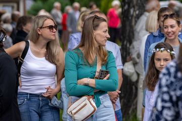 Tłumy wiernych na procesji na Zabobrzu