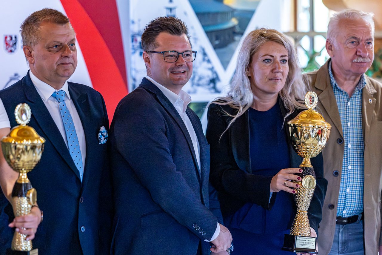 Młodzi sportowcy nagrodzeni