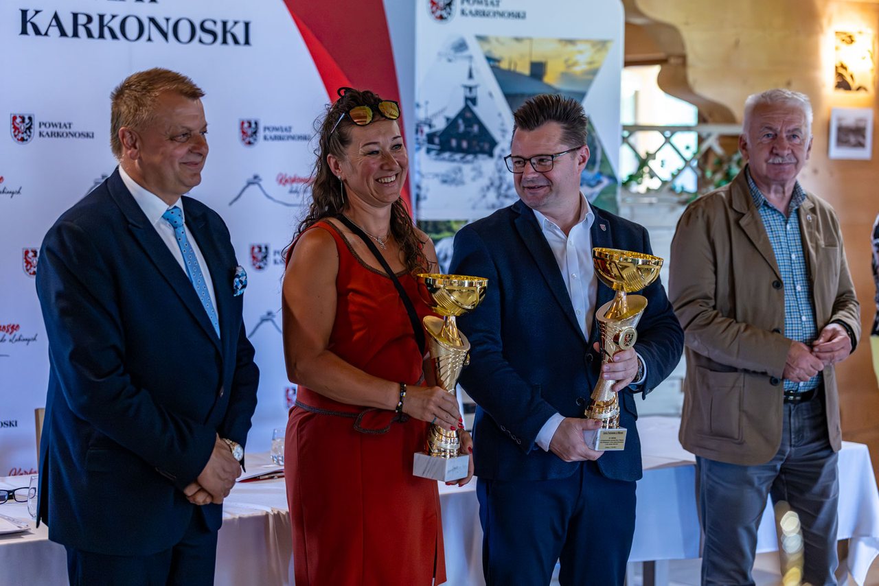 Młodzi sportowcy nagrodzeni
