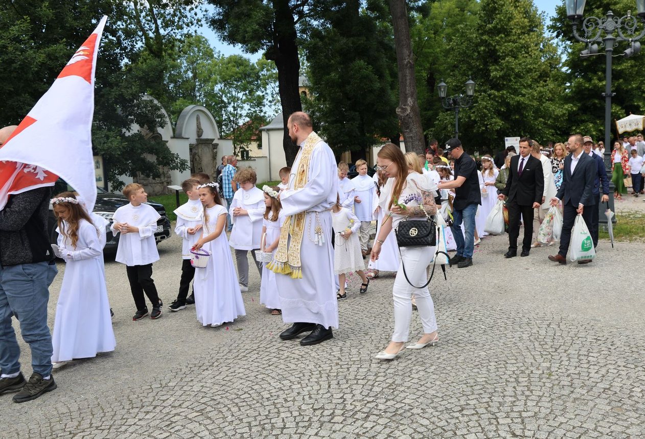 Parafia Garnizonowa uczciła Boże Ciało