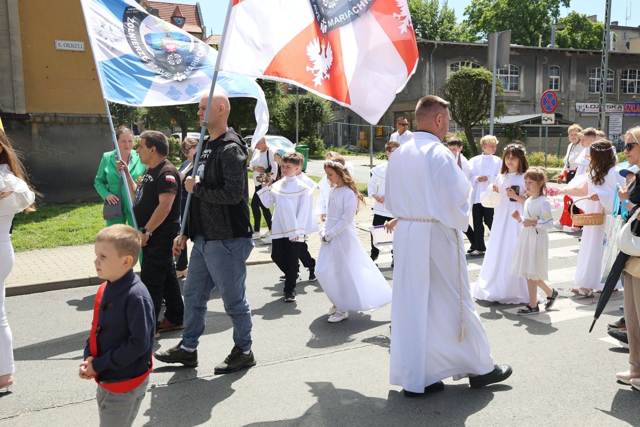 Parafia Garnizonowa uczciła Boże Ciało