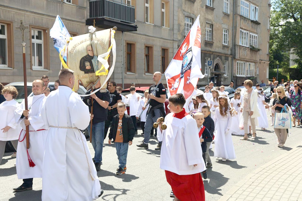 Parafia Garnizonowa uczciła Boże Ciało