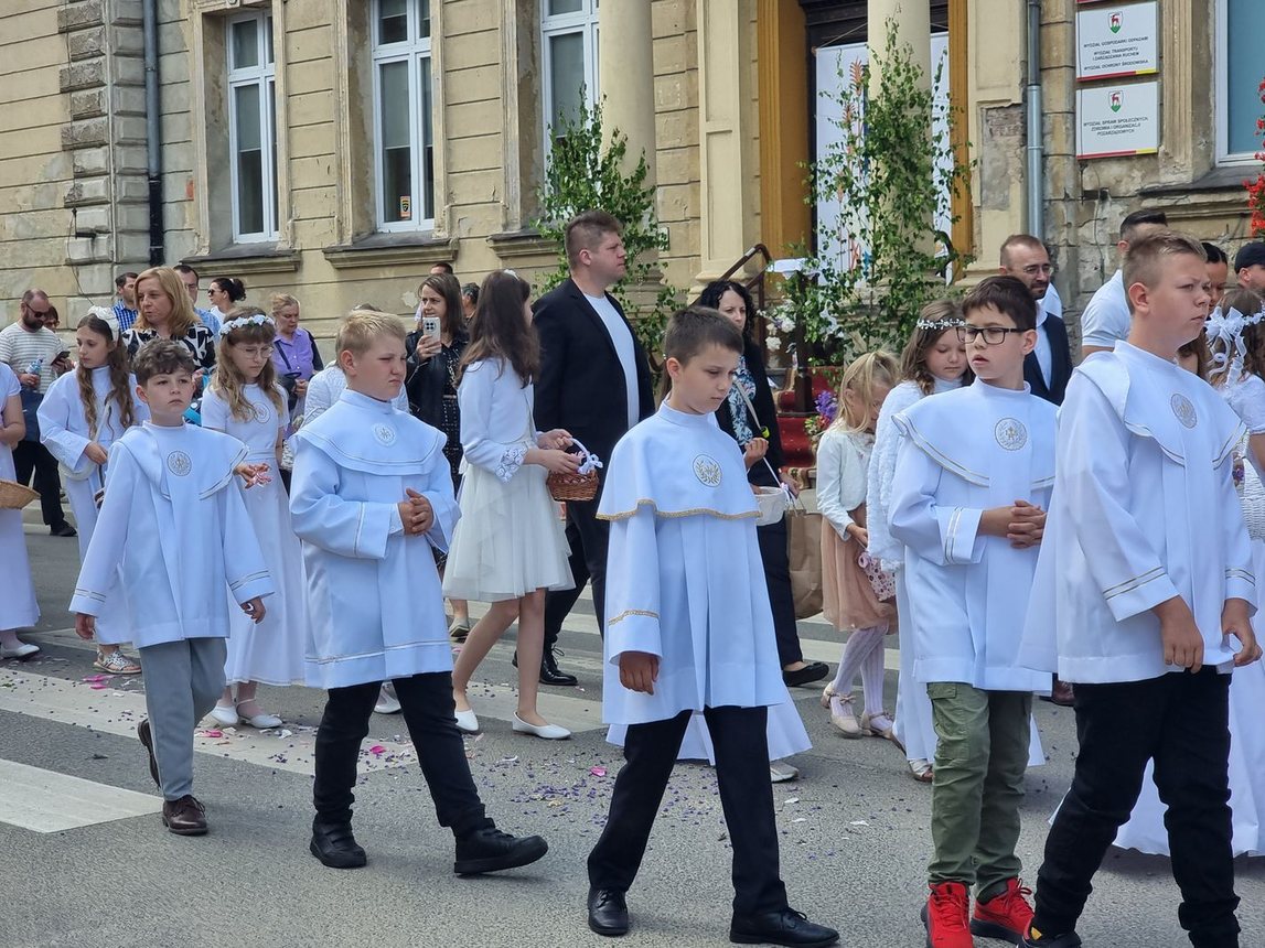 Parafia Garnizonowa uczciła Boże Ciało