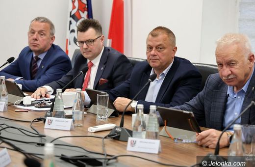 Sesja absolutoryjna w Powiecie Karkonoskim