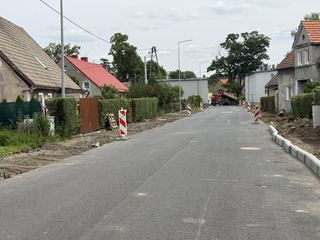 Przebudowa chodników w Cieplicach trwa