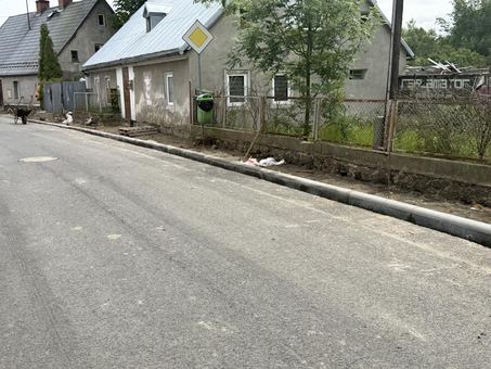 Przebudowa chodników w Cieplicach trwa
