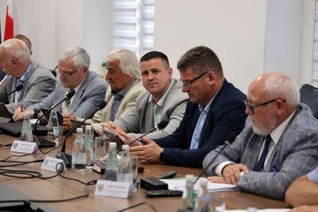 Zarząd Powiatu z absolutorium i zaufaniem Rady