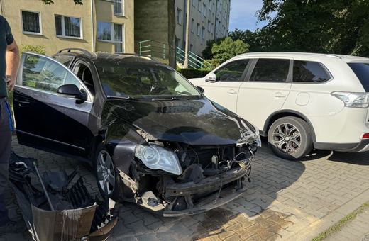 Wyjeżdżał z parkingu prosto w taksówkę