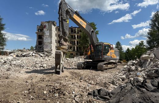 Ruina hotelu Sudety znika z krajobrazu