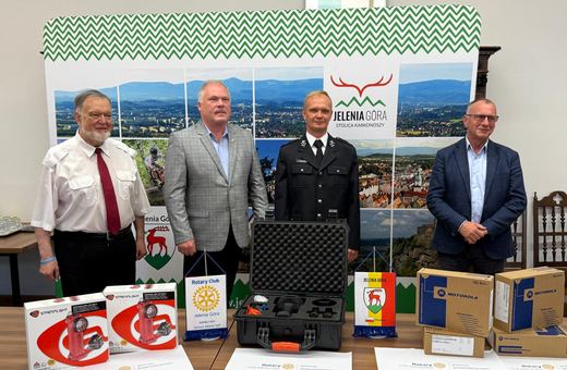 Rotary przekazuje sprzęt OSP Jelenia Góra