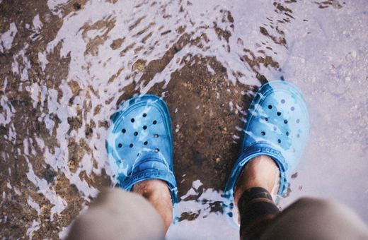 Buty do wody – na co zwrócić uwagę, by czuć się bezpiecznie i komfortowo?