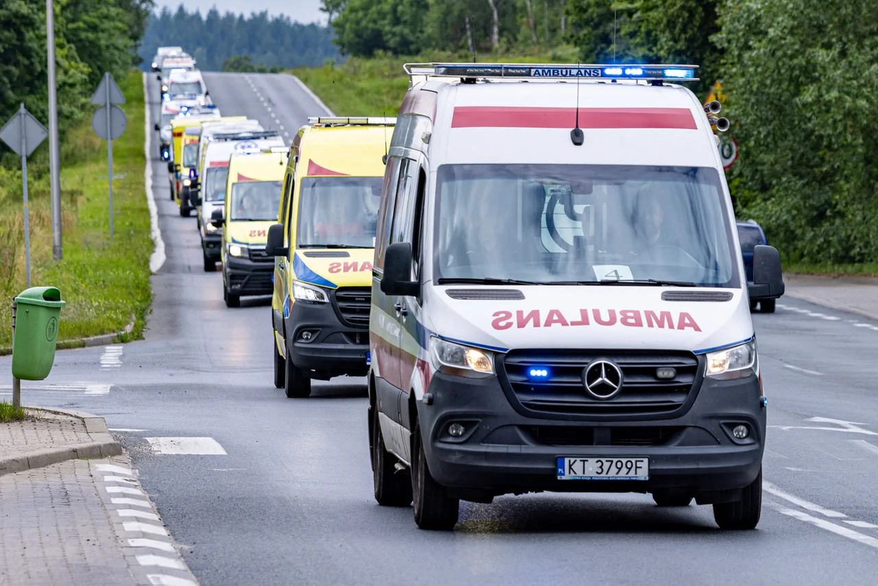 Parada karetek na finał mistrzostw ratowników