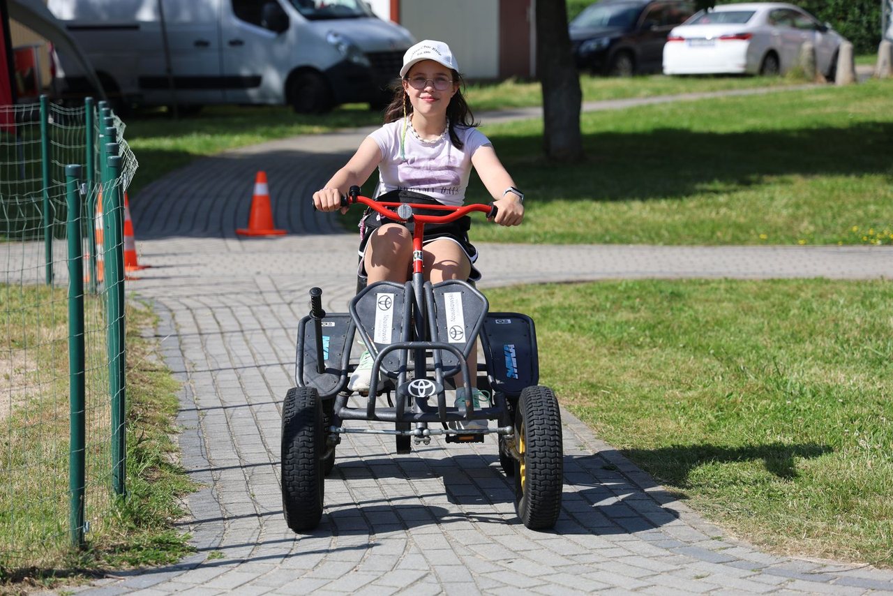 Rodzinna zabawa na festynie na Zabobrzu