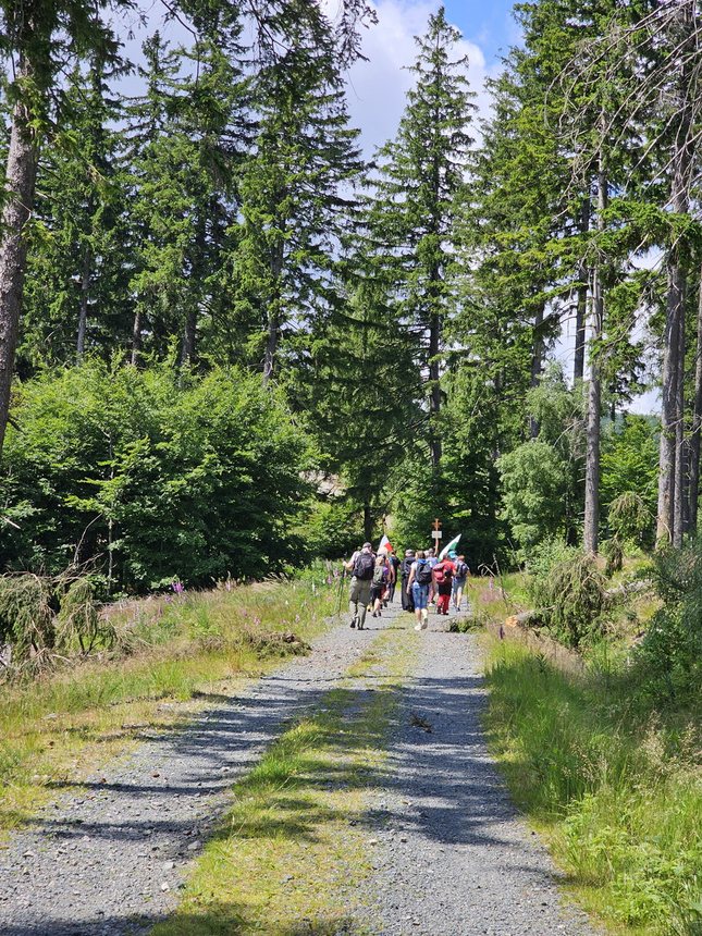 Wspólna modlitwa ponad granicami – pielgrzymka z Karpacza i Kowar do Małej Upy