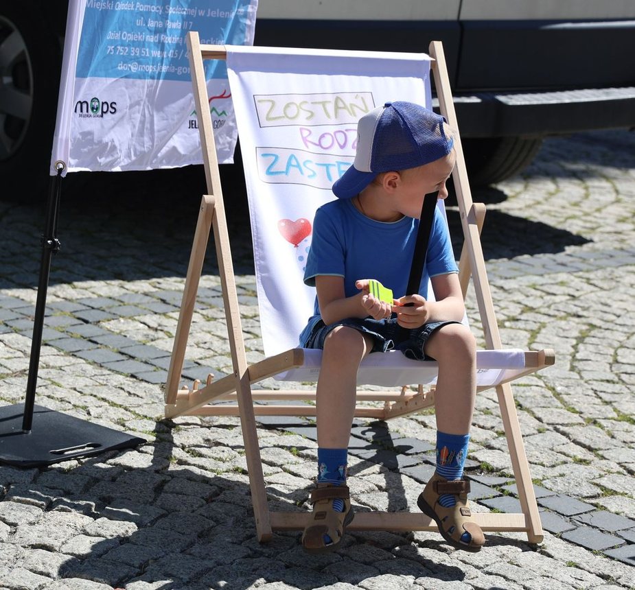 Zabawa i bezpieczny start lata