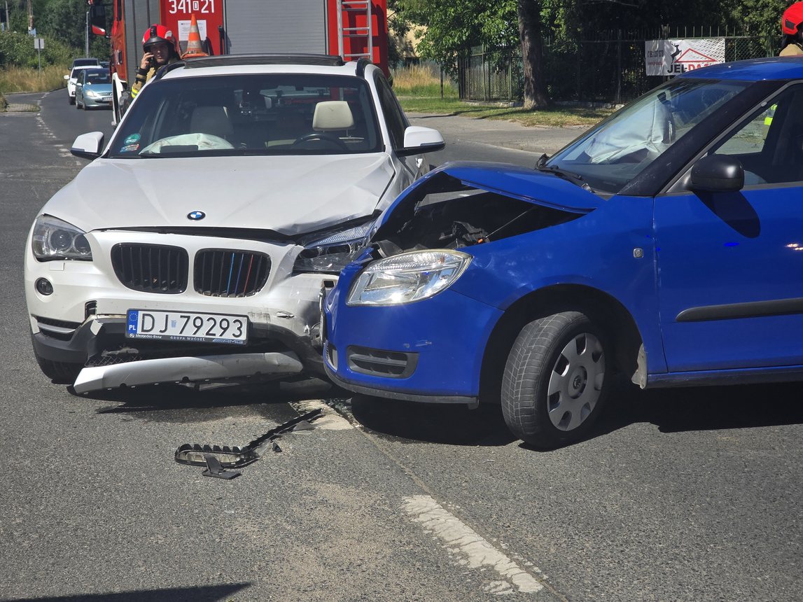 Bliskie spotkanie BMW i Skody