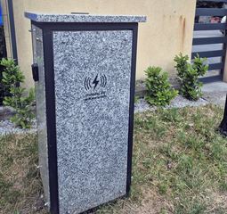 Słoneczne ładowarki już działają