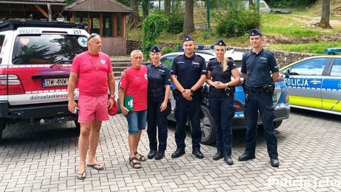 Policjanci i ratownicy czuwają nad bezpieczeństwem – kontrola basenu w powiecie karkonoskim