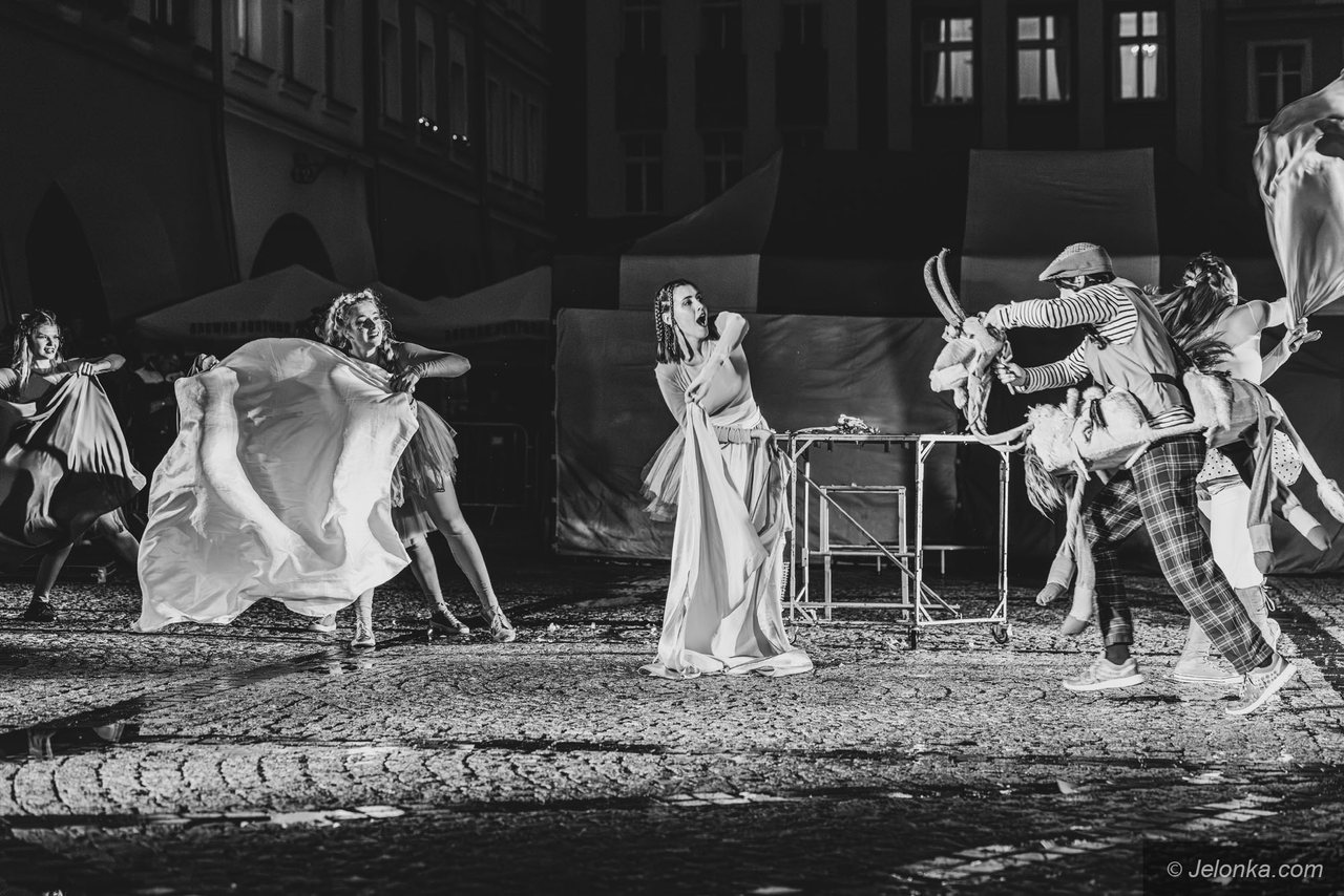 Teatry uliczne – Lwowski Teatr Vuala