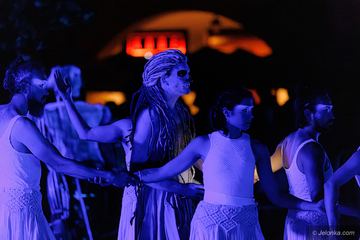 Teatry uliczne – Teatr Blackout Paradox