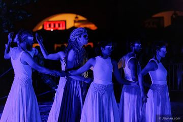 Teatry uliczne – Teatr Blackout Paradox