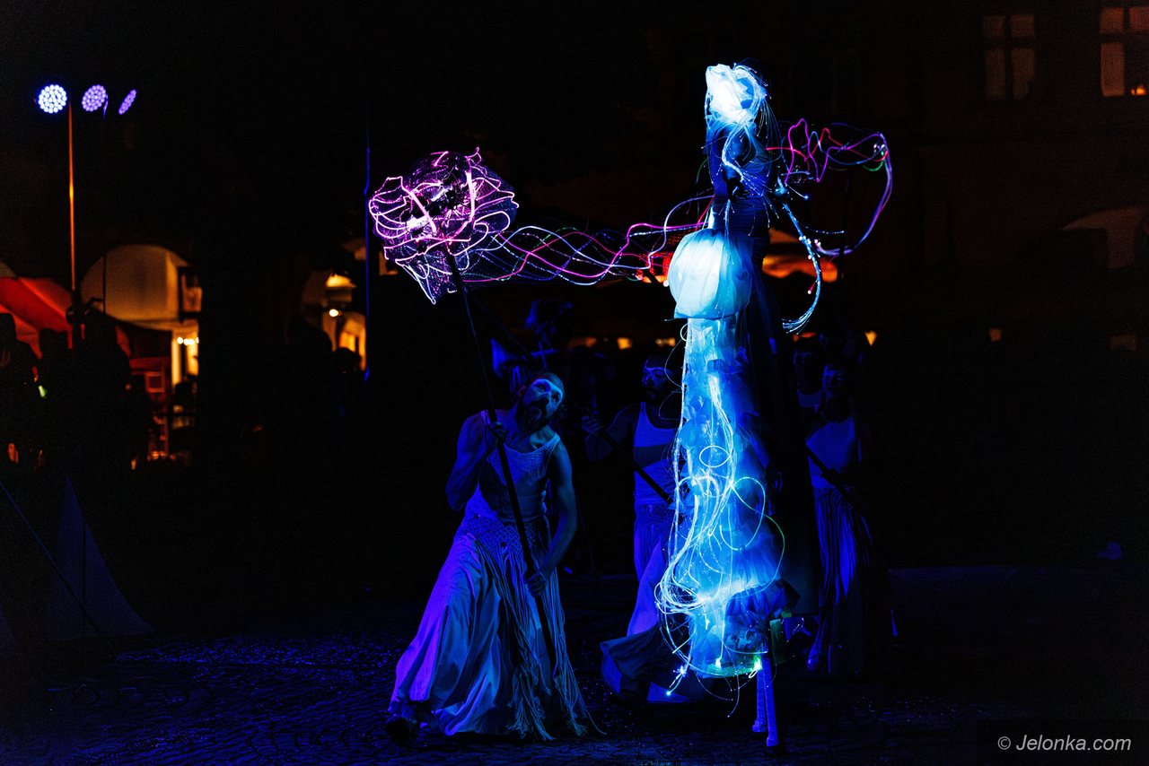 Teatry uliczne – Teatr Blackout Paradox