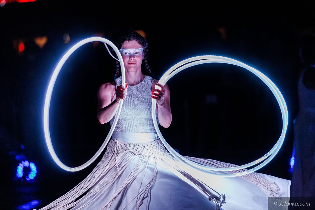 Teatry uliczne – Teatr Blackout Paradox