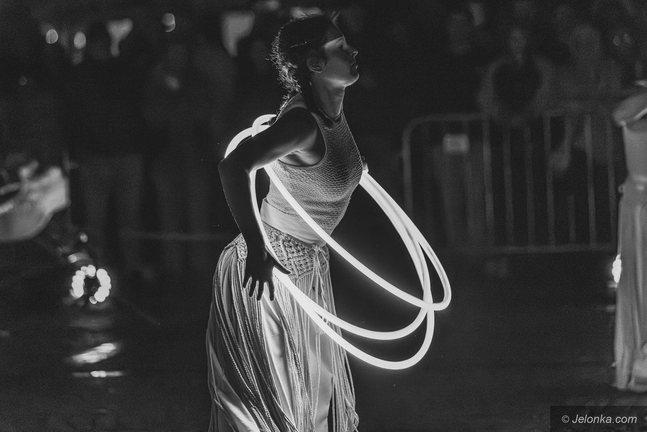 Teatry uliczne – Teatr Blackout Paradox