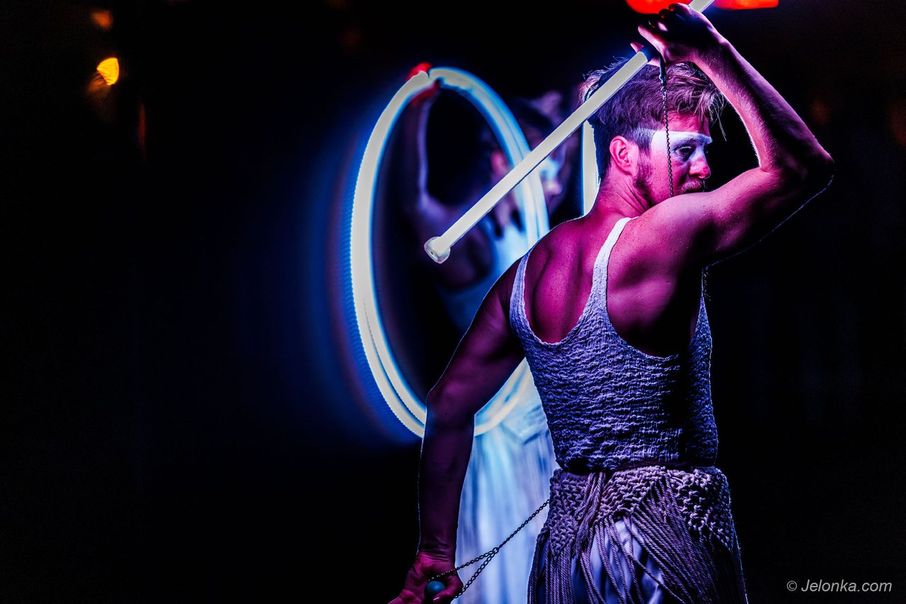 Teatry uliczne – Teatr Blackout Paradox