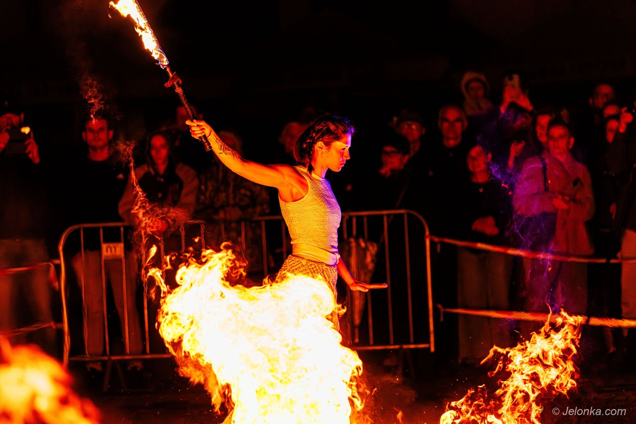 Teatry uliczne – Teatr Blackout Paradox