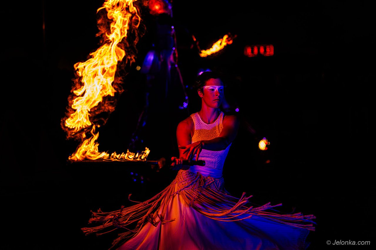 Teatry uliczne – Teatr Blackout Paradox
