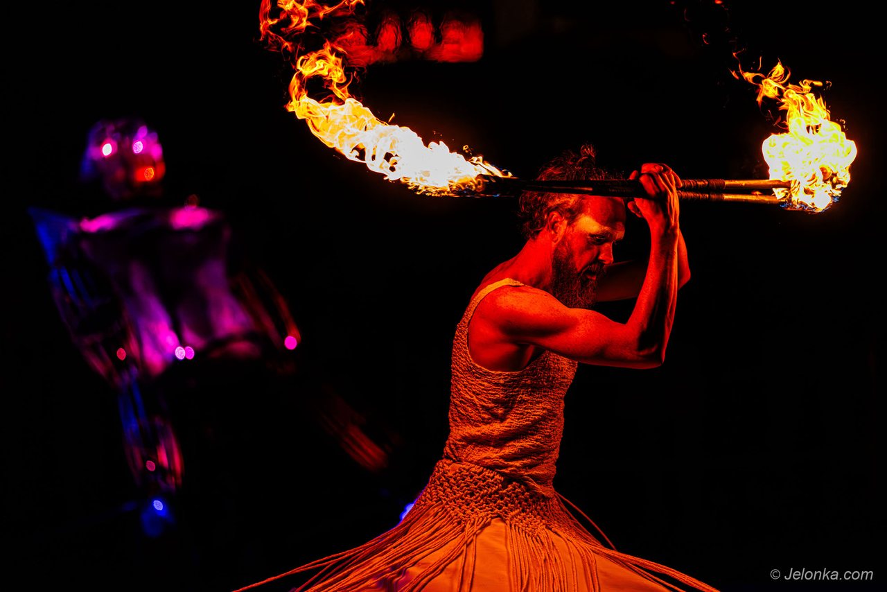 Teatry uliczne – Teatr Blackout Paradox