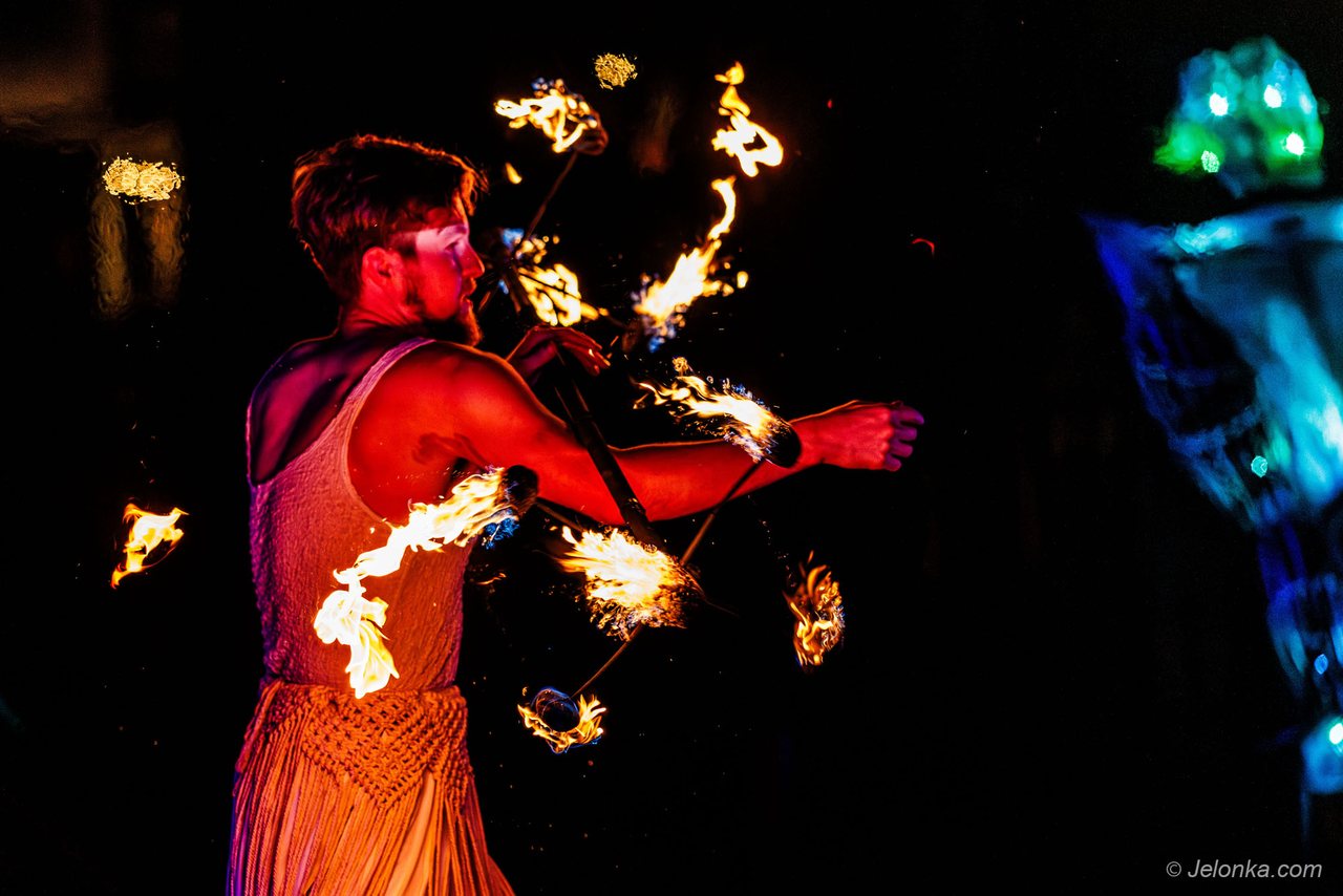 Teatry uliczne – Teatr Blackout Paradox