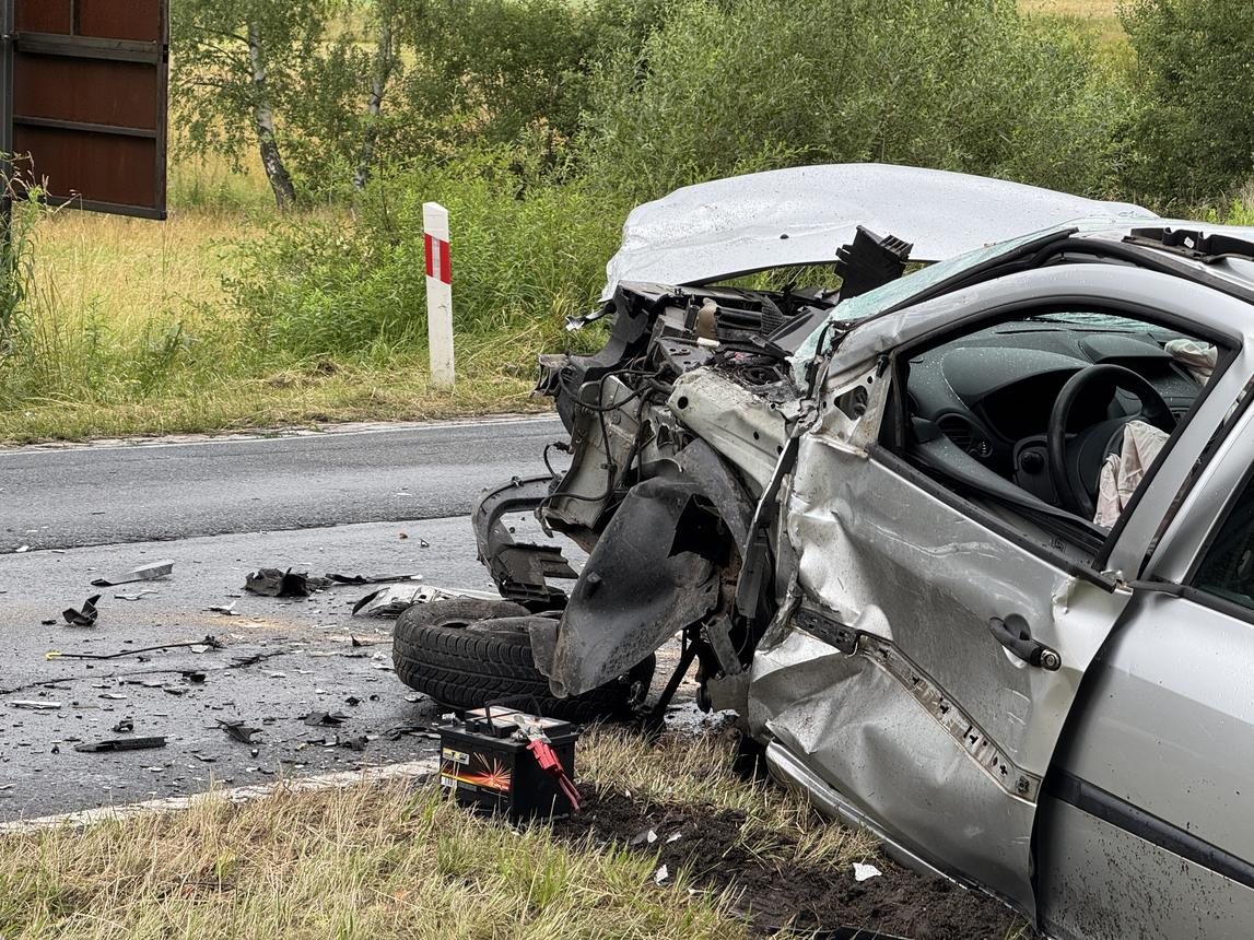 Poważne zderzenie trzech aut na Sudeckiej