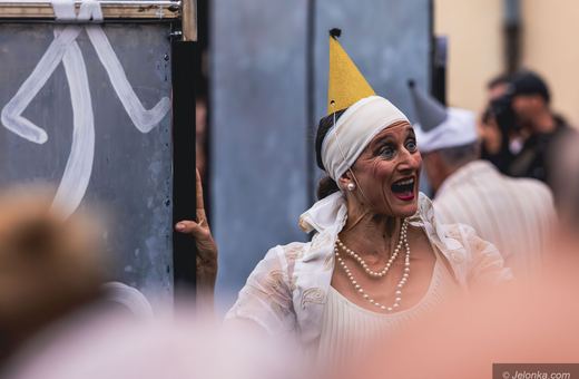 Teatry Uliczne – II dzień: Teatro Due Mondi