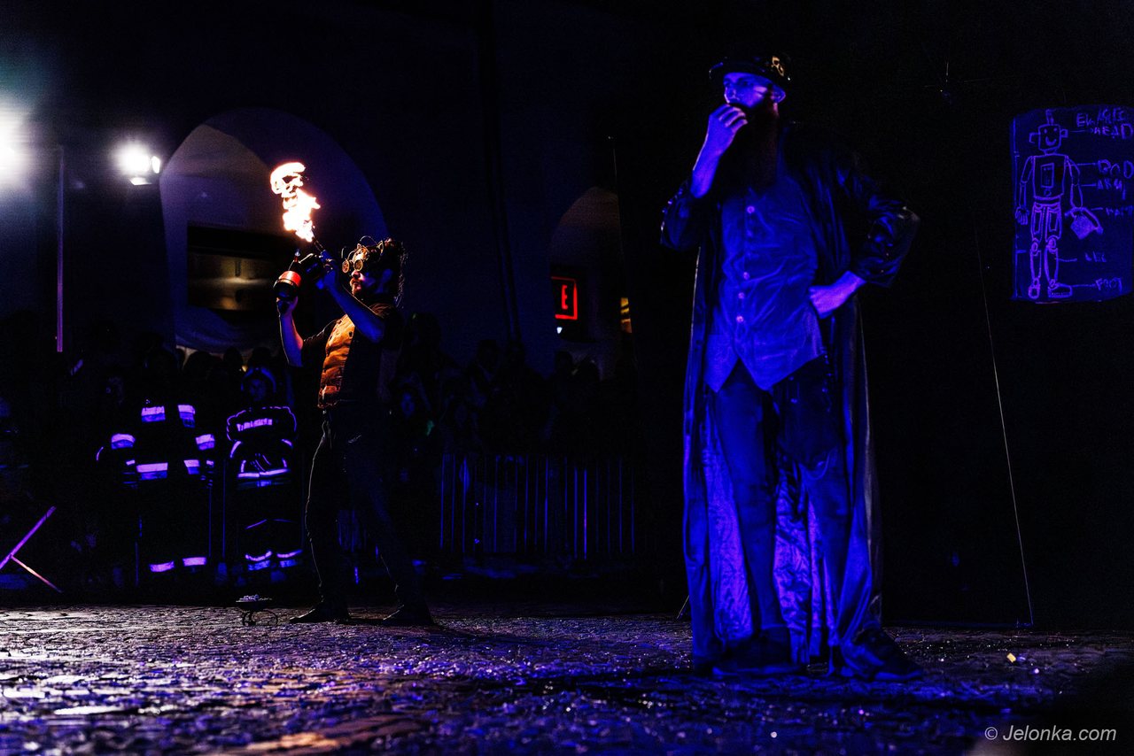 Teatry Uliczne – II dzień: Blackout Paradox