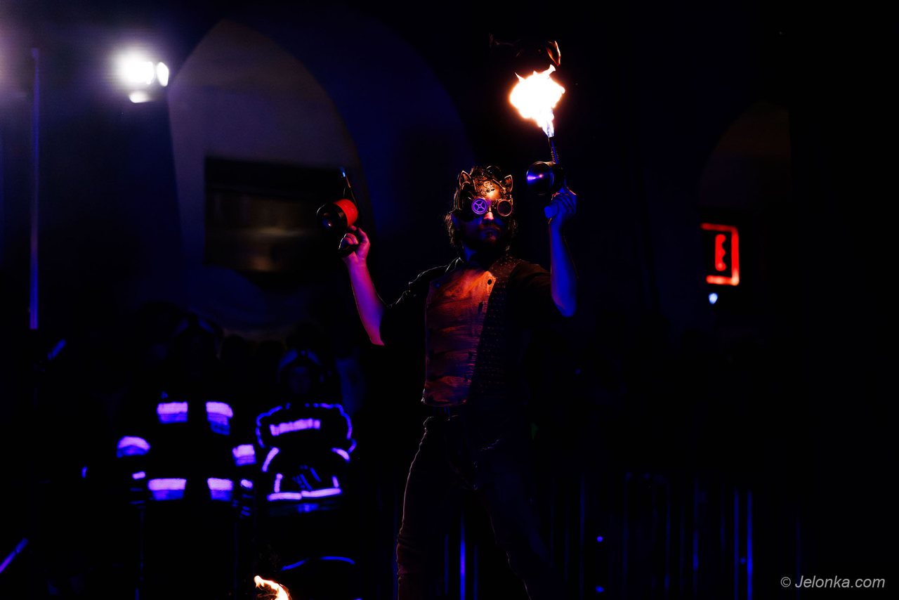 Teatry Uliczne – II dzień: Blackout Paradox