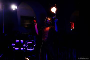 Teatry Uliczne – II dzień: Blackout Paradox