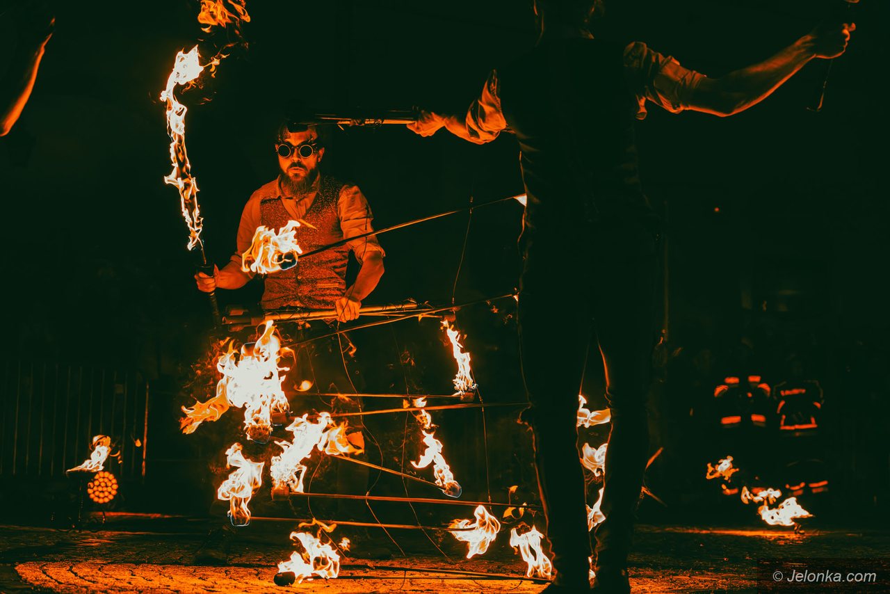 Teatry Uliczne – II dzień: Blackout Paradox