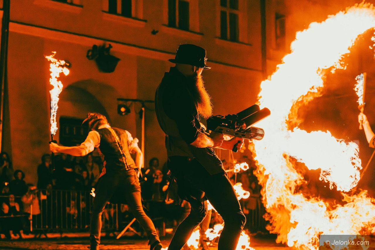 Teatry Uliczne – II dzień: Blackout Paradox