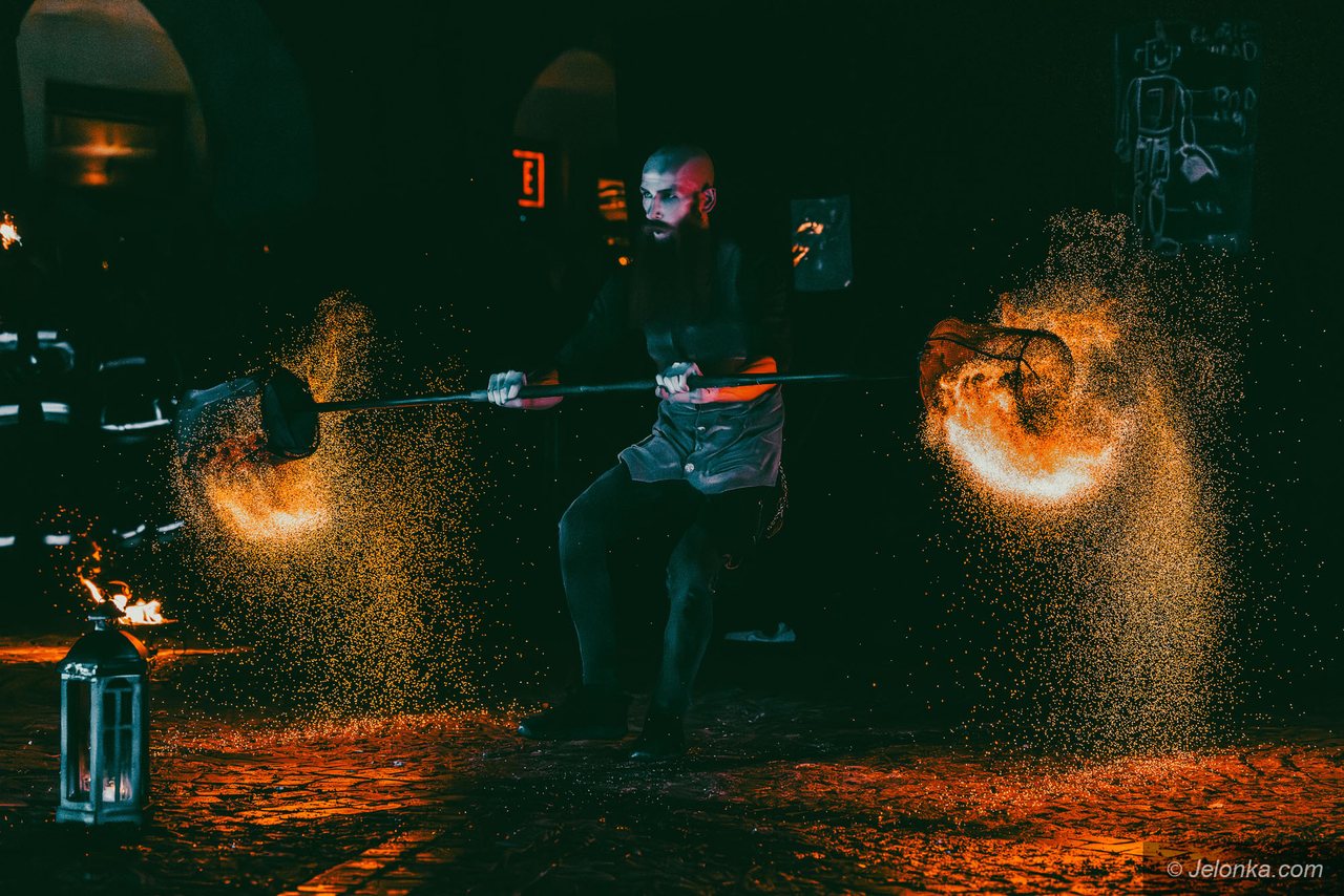 Teatry Uliczne – II dzień: Blackout Paradox