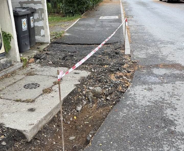 Zjednoczenia Narodowego z nowymi chodnikami