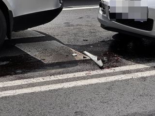 Kolizja przed pasami przy galerii