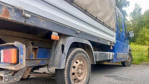Zatrzymany kierowca z zakazem prowadzenia pojazdów. Citroen z licznymi usterkami oraz przekroczona prędkość w terenie zabudowanym