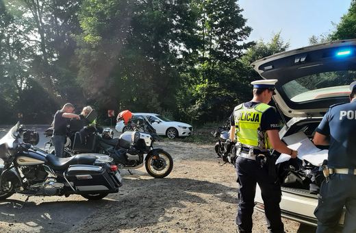 Motocyklista wpadł w poślizg na „języku teściowej”