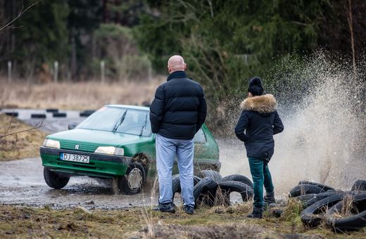 49 załóg rajdowych już na starcie. Będą utrudnienia
